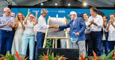 “Investir na educação é sagrado”, diz Lula ao celebrar 2 anos do Pé-de-Meia e inaugurar alojamento do ITA Ceará