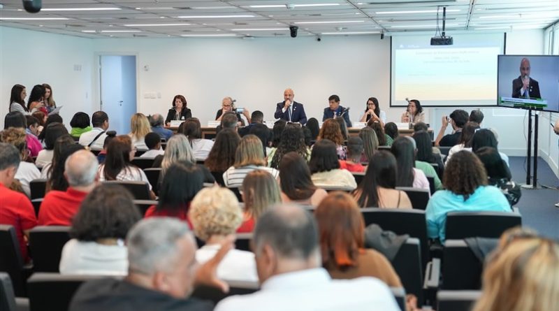 ALERJ debate educação inclusiva no Estado