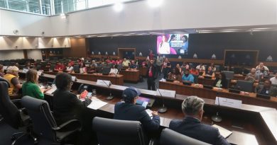 Enfermeiros denunciam em audiência pública na ALERJ violações de direitos no atendimento domiciliar