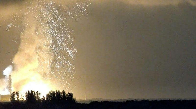 Foguete da Blue Origin, empresa de Jeff Bezos, explode durante teste na Flórida
