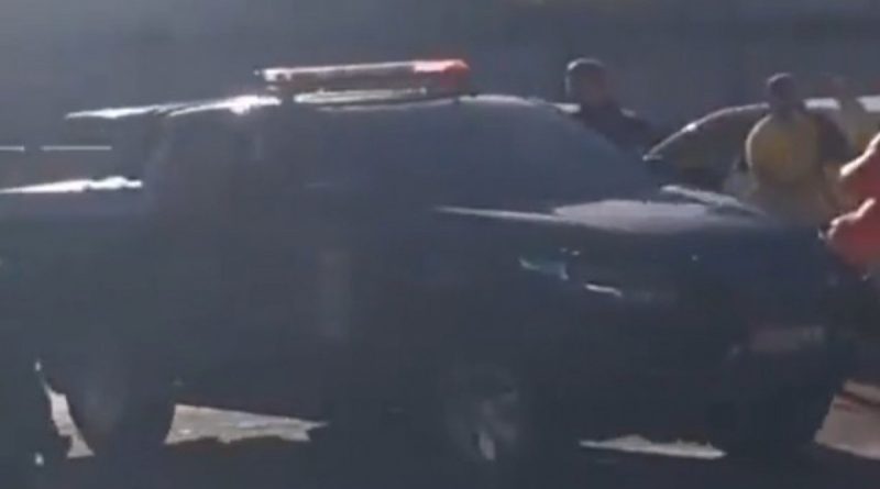 Fuga de policial penal investigado termina em tiroteio na entrada do Complexo de Gericinó