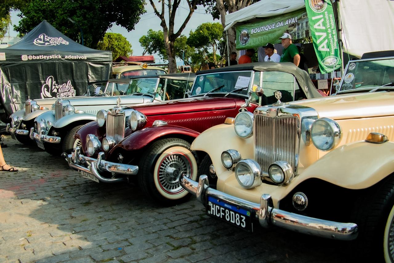 Itaboraí 193 anos: 23º Encontro de Veículos Antigos reúne público e relíquias automotivas no primeiro dia de evento