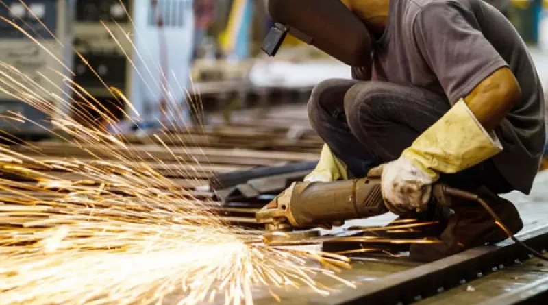 Produção industrial do Rio de Janeiro cresce 7,4% em março