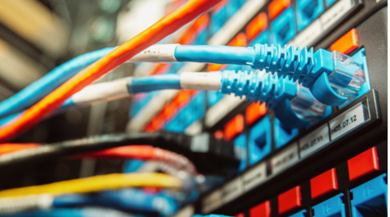 Oito em cada 10 municípios brasileiros melhoraram conectividade digital em 2025