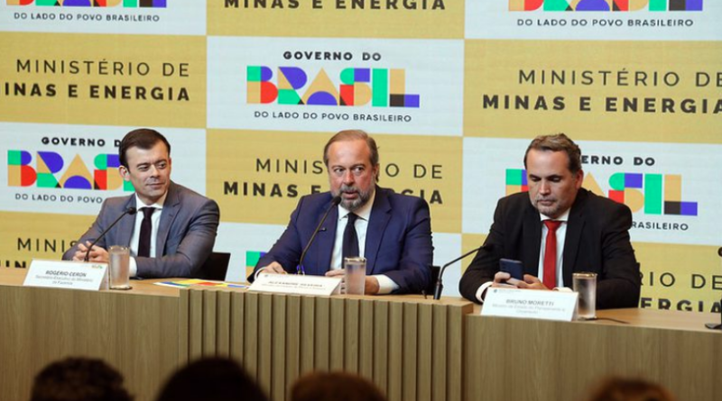 Governo do Brasil anuncia subvenção à gasolina para proteger bolso da população