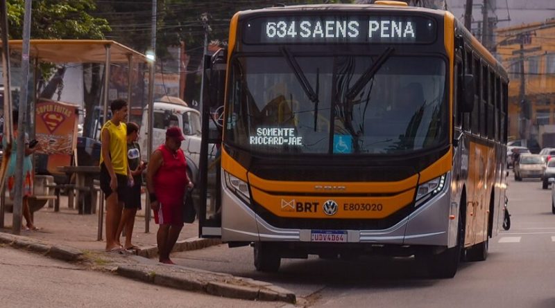 Vitória do consumidor: Justiça adia fim do pagamento em dinheiro nos ônibus municipais do Rio