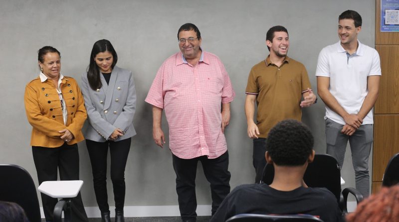 ‘Trilha Criativa’ encerra segunda turma com formação de jovens para o mercado digital em Volta Redonda