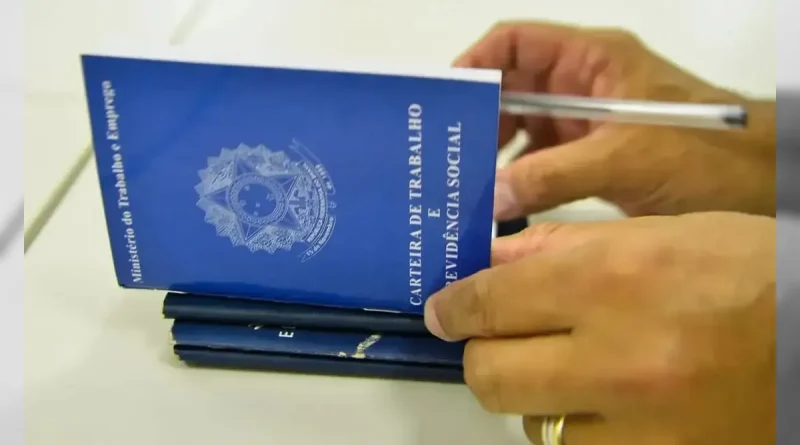 Rio de Janeiro cria 11,7 mil vagas com carteira assinada em abril e é o segundo maior gerador de empregos do país