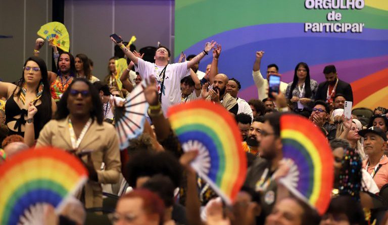 No Dia de Enfrentamento à LGBTQIAfobia, o Governo do Brasil reafirma direito a vida e dignidade