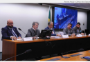 Anatel apresenta medidas frente ao impacto do uso irregular de postes