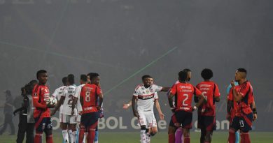 Flamengo mantém planejamento e viaja para Porto Alegre de madrugada