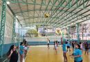Três Rios amplia projetos esportivos com aula inaugural de vôlei na Rua Direita