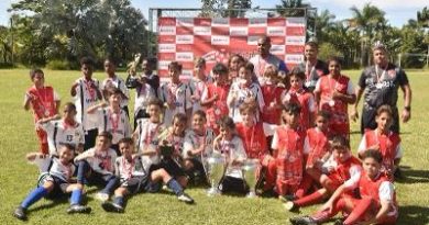 Maricá: Competições de futebol reúnem atletas da base e veteranos em jogos decisivos