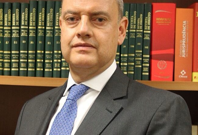 Governador em exercício sanciona lei do Rio Comex