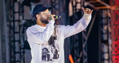 Maricá 212 anos: Emicida transforma Barra de Maricá em palco do rap nacional