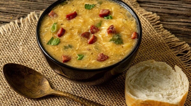 Você sente mais fome no frio? Entenda por que o consumo aumenta no inverno — e como isso pode impactar o seu bolso