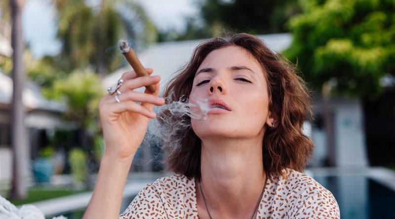 Dia Mundial Sem Tabaco: voz rouca pode ser um alerta silencioso do tabagismo