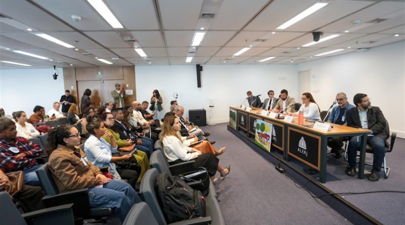 Comissão da ALERJ Irá criar grupo de trabalho para investigar poluição no Rio Una e ampliar monitoramento ambiental
