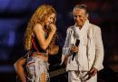 Shakira faz ensaio na véspera de show em Copacabana