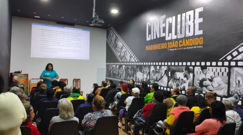 Projeto Saúde das Mulheres Negras realiza encontro sobre o Julho das Pretas na Casa da Cultura da Baixada