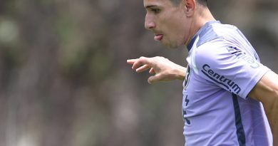 Ex-presidente do Botafogo diz que dinheiro de venda de Savarino para o Fluminense foi para o Lyon