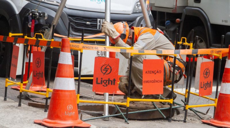 Ruas do Leme voltam a ficar sem luz quatro meses após apagão