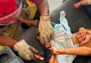 Menino de 3 anos fica preso ao sofá após usar supercola e mobiliza bombeiros
