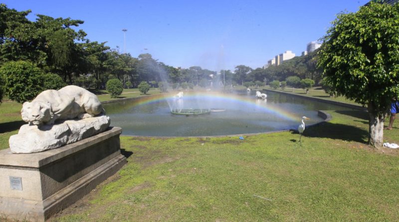 Praça Paris é reconhecida como patrimônio cultural e turístico imaterial do Rio