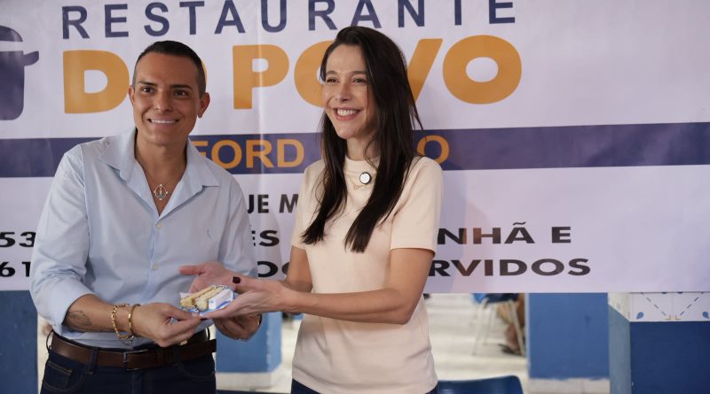 Restaurante do Povo de Belford Roxo celebra 4 anos com cardápio especial e bolo de aniversário com a presença da prefeita Mariana Canella