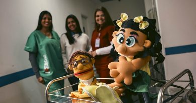 Maternidade estadual recebe bebês com touquinhas do Brasil e recordação especial do parto