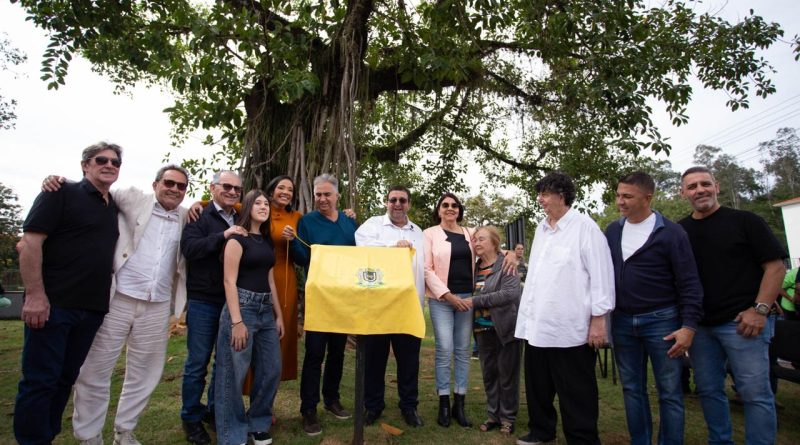 Prefeitura de Volta Redonda realiza cerimônia para famílias de homenageados na Praça Pandiá Calógeras