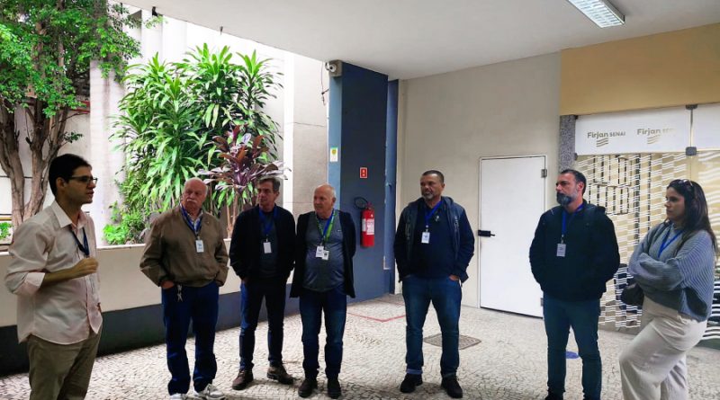 Prefeitura de Petrópolis reforça fiscalização dos serviços de saneamento com visita técnica a laboratório de análises ambientais