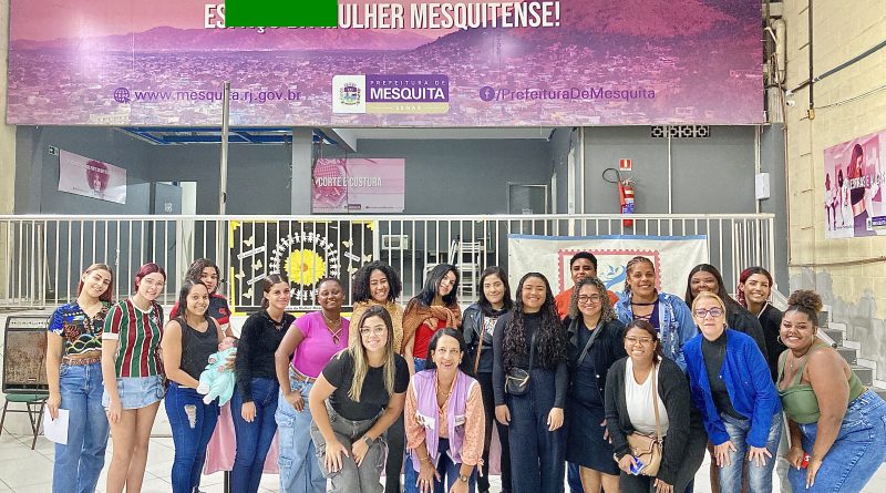 Espaço da Mulher Mesquitense realiza aulas inaugurais dos cursos de Design de Sobrancelhas e Cabeleireira