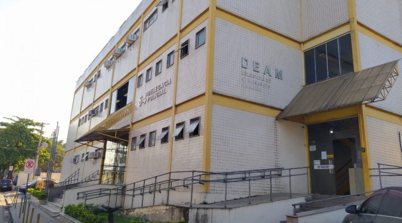 Homem é preso por esfaquear três pessoas da mesma família, em São João de Meriti