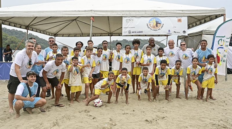 Festival Grão de Areia de beach soccer agita as areias de Cabo Frio