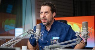 “Vamos insistir para que haja uma lei que defenda os trabalhadores de aplicativos”, destaca Guilherme Boulos