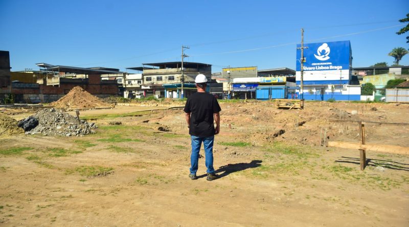 Obras da segunda escola bilíngue de Belford Roxo seguem avançando em Heliópolis