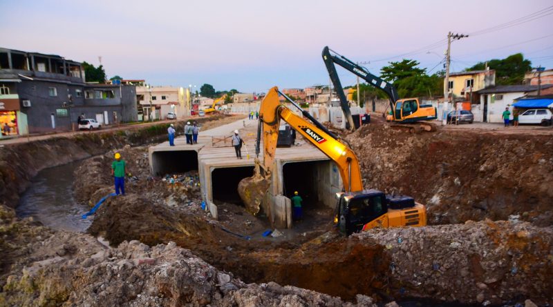 Obras de Canalização do Maxambomba seguem em ritmo acelerado evitando enchentes na região do entorno do canal