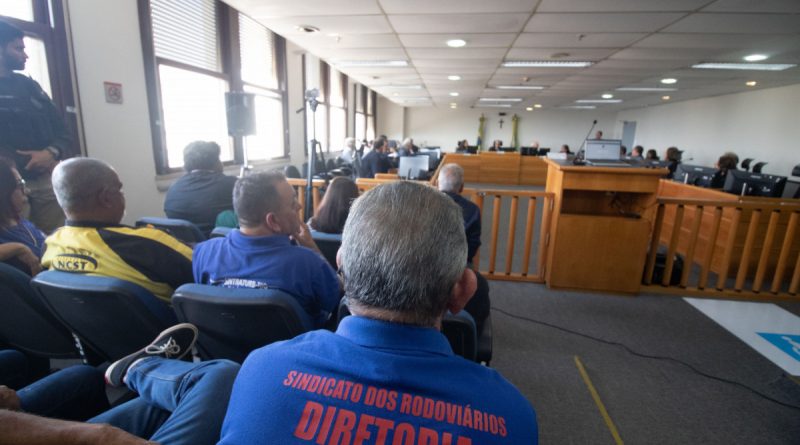 TRT adia audiência entre rodoviários e empresas de ônibus do Rio