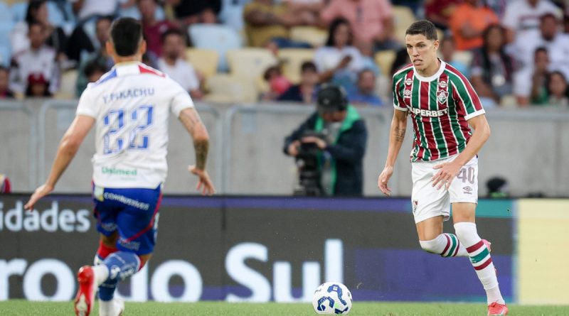 Fluminense confirma saída de zagueiro para clube português