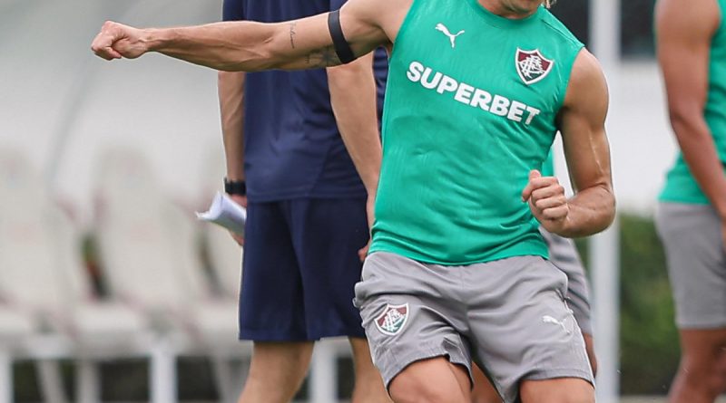 Com futuro indefinido, Canobbio volta ao Fluminense nesta semana