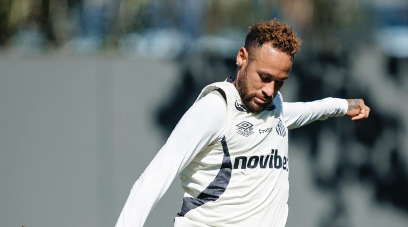Neymar participa de treino e deve reforçar o Santos no Brasileirão