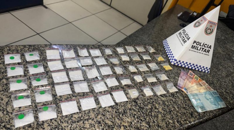 Homem é preso por ‘delivery’ de drogas no Centro