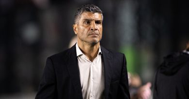 Com contratações travadas, Vasco decide futuro em dois mata-matas