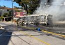 Ônibus pega fogo na Ilha do Governador