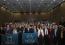 Diretor da OMS recebe honraria na Fiocruz e elogia sistema brasileiro de saúde