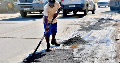Belford Roxo: Estrada Doutor Farrula recebe novo recapeamento asfáltico  para melhorar mobilidade e acessibilidade dos moradores