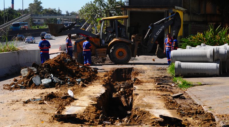 CODENI recupera rede de esgoto danificada pela Ecovias Rio Minas durante obras na Via Dutra