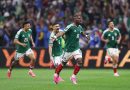 México vence o Equador e garante vaga nas oitavas de final da Copa