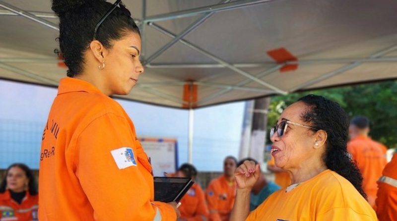 Angra dos Reis: Defesa Civil nos Bairros orienta moradores do Pontal